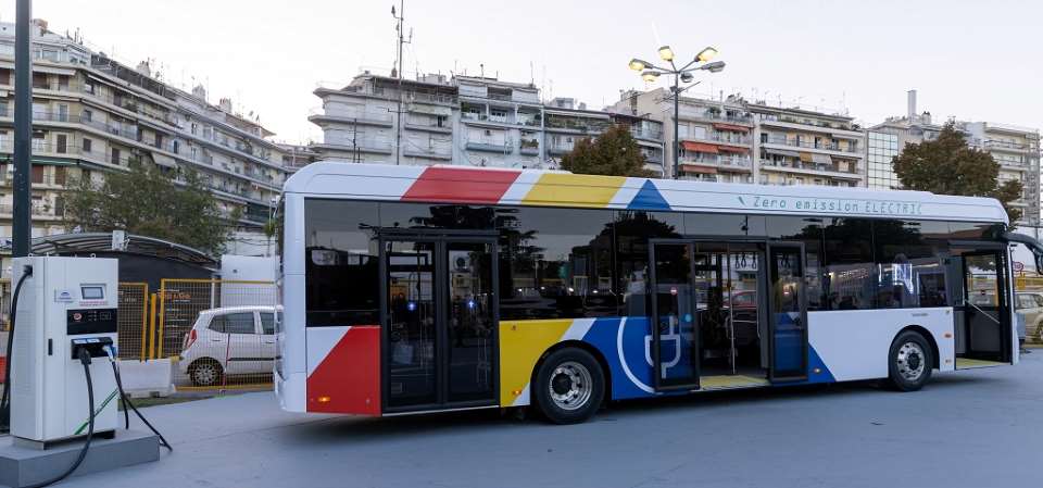 Υπογραφή της σύμβασης προμήθειας 250 νέων ηλεκτρικών λεωφορείων για Αθήνα και Θεσσαλονίκη                                                               250                                                                                                    3