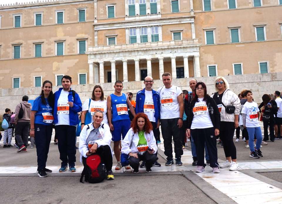 Αθλητές του τμήματος στίβου Βοιωτίας Special Olympics Hellas μετείχαν στον 40ο Μαραθώνιο της Αθήνας 2023 11 13                  1