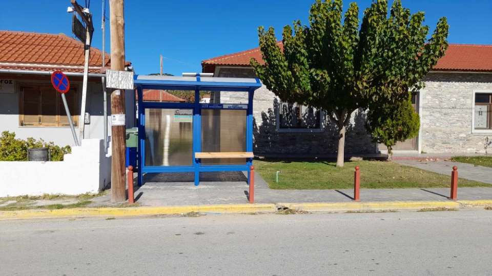 Νέες στάσεις λεωφορείων στο Δήμο Ελασσόνας                                                                                 4