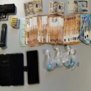 Σύλληψη στη Λάρισα για παραβάσεις των νόμων περί ναρκωτικών και περί όπλων                                                                                                                                           180x180