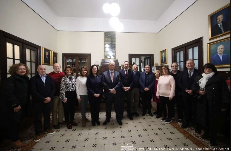 Συνάντηση της ΠΑ.Δ.Ε.Ε με τον Δήμαρχο Ιωαννίνων παρουσία του Προέδρου της Βουλής των Ελλήνων