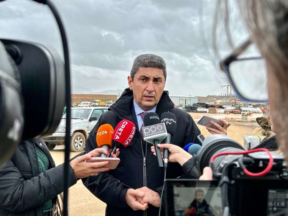 Αυγενάκης: Το νέο αεροδρόμιο Ηρακλείου θα δώσει αναπτυξιακή ώθηση-Ενισχυμένη αντιπλημμυρική θωράκισης της περιοχής          2 2