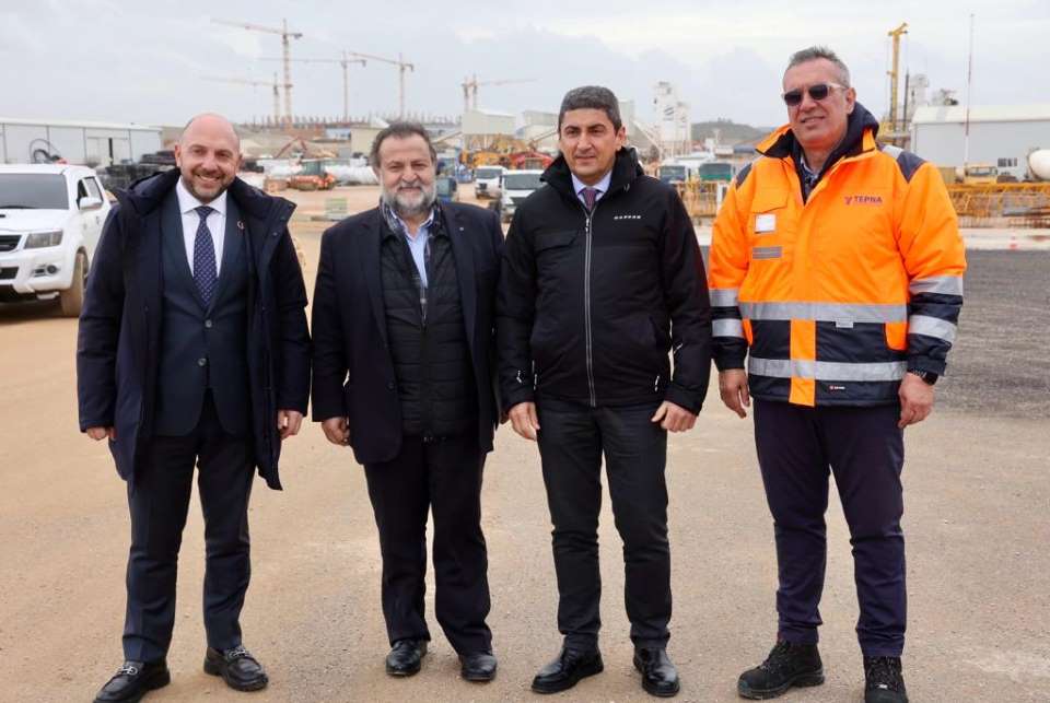 Αυγενάκης: Το νέο αεροδρόμιο Ηρακλείου θα δώσει αναπτυξιακή ώθηση-Ενισχυμένη αντιπλημμυρική θωράκισης της περιοχής          3 3