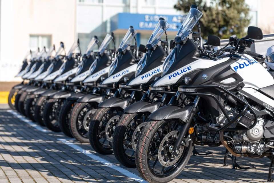 Η Αστυνομία παρέλαβε 44 νέες μοτοσικλέτες για Αττική και Θεσσαλονίκη                                        44                                   1