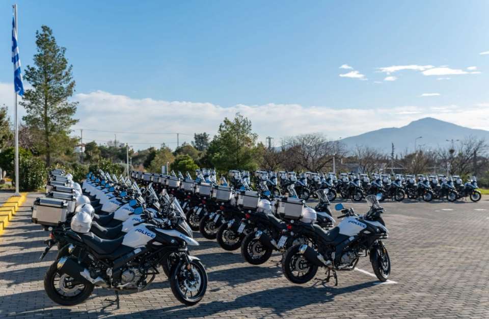 Η Αστυνομία παρέλαβε 44 νέες μοτοσικλέτες για Αττική και Θεσσαλονίκη                                        44                                   2