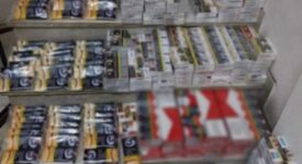 Παγκράτι: 2 συλλήψεις για πώληση λαθραίων τσιγάρων και λαθραίου καπνού σε μίνι μάρκετ DSCN 19485 275x150