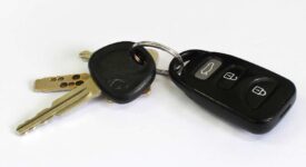 Ενισχύεται η οδική ασφάλεια car keys 275x150