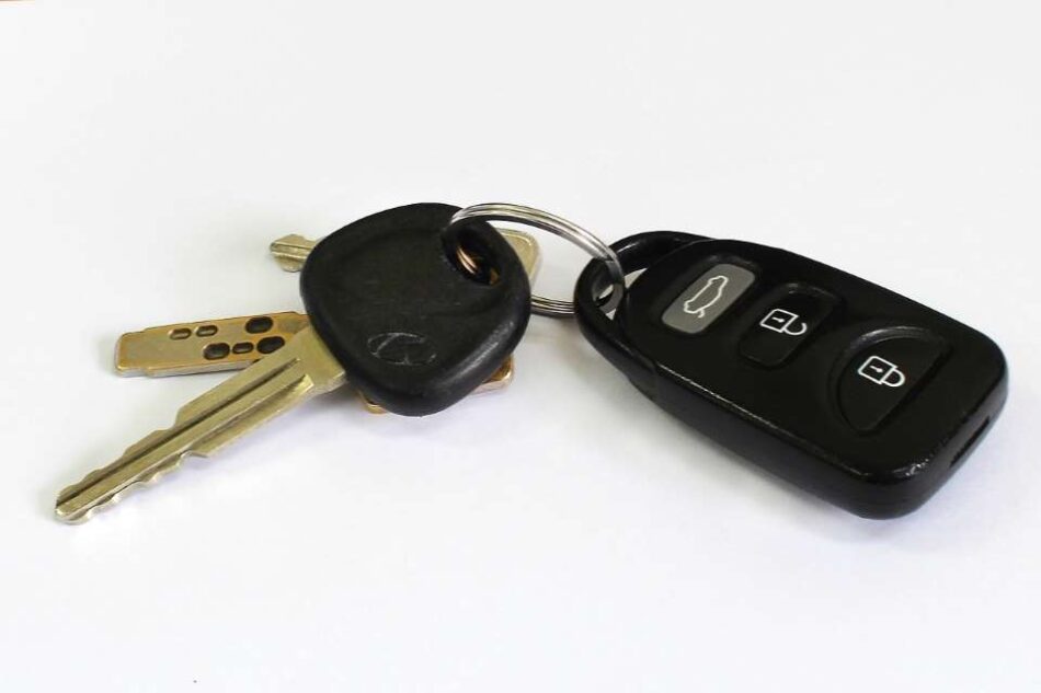Ενισχύεται η οδική ασφάλεια car keys 950x633