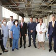 Προχωρά η κατασκευή 32 νέων κλινών ΜΕΘ  Προχωρά η κατασκευή 32 νέων κλινών ΜΕΘ ezgif 4 97952e2283 180x180