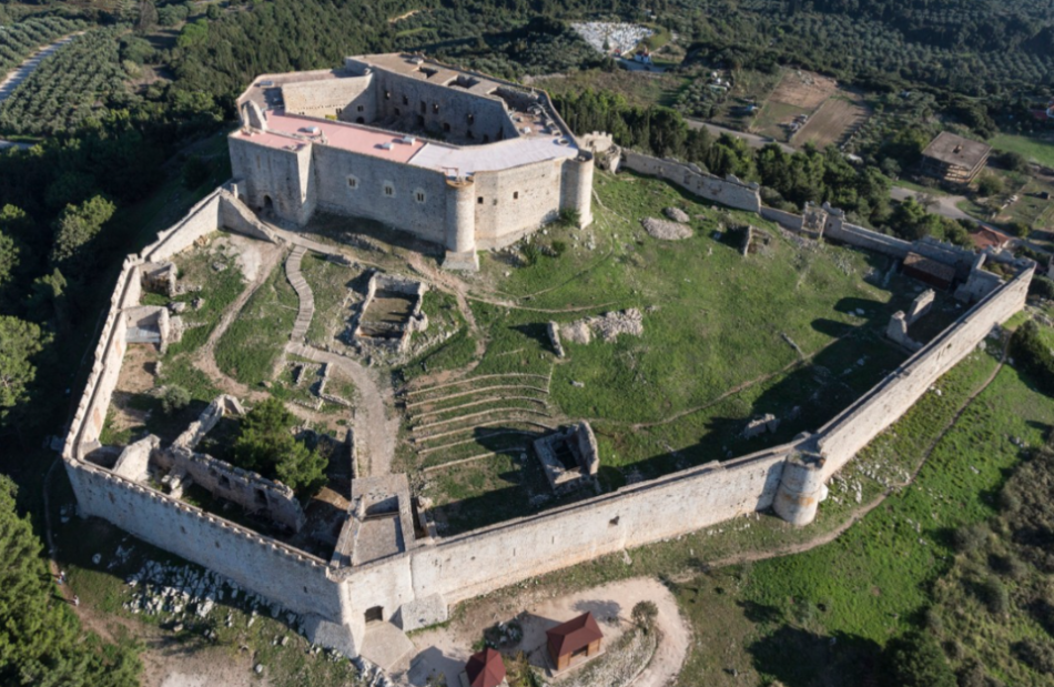 Ηλεία: Μέτρα για την πυροπροστασία αρχαιολογικού χώρου και μουσείου στο Κάστρο Χλεμούτσι                                 950x619